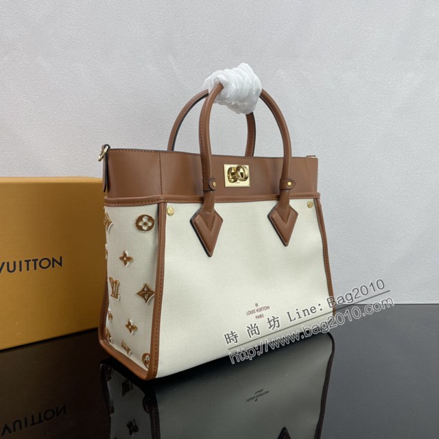 Lv路易威登2023專櫃新款On My Side小號手袋 LV帆布拼皮手提肩背女包 M22191 ydh5161